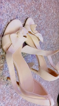 بنات بضاعه جديده وبانسب الاسعار للحجز والاستفسار على هذا الرقم 0778360...