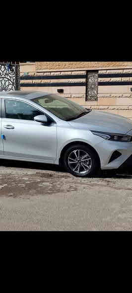 السلام عليكم سيراتو موديل 2024 محرك 1600 رقم بغداد ماشيه 13 الف بأسمي لون سلفر الرصاصي سياره كفاله عامه  دوليه فتحه تبريد 2 قطعة ويل كب مري شفط لد امامي  مكاني بغداد الكرخ للستفسار*********** السعر 190 غير قابل للتفاوض
