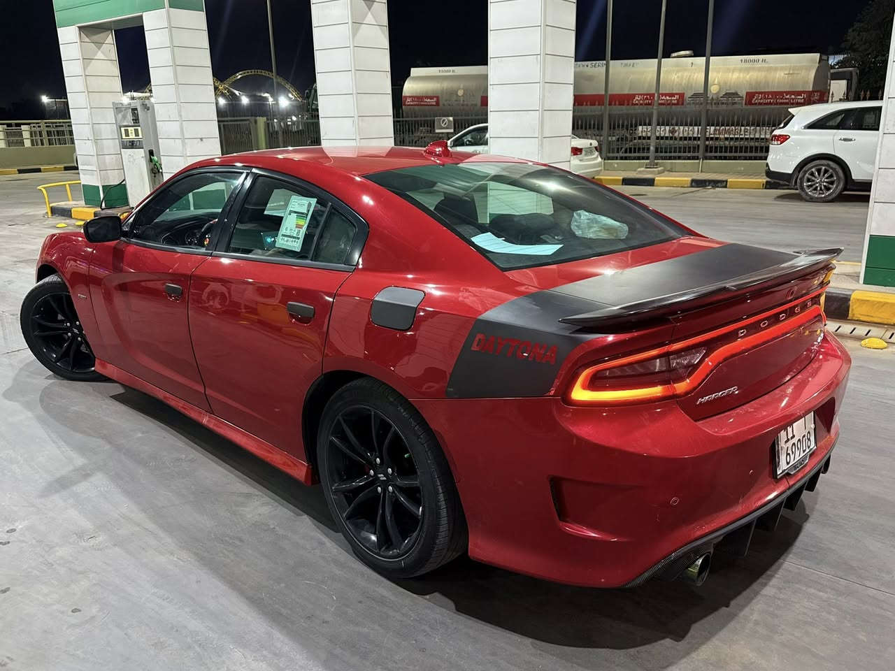 جارجر ارتي Last Call
الموديل 2017
العداد :  120
المحرك :5700 
حادثه : جاملغ +بنيد صبغ 
المواصفات :
* كتsrtبلاد كزوز موبار بلاد 
* مصابيح أمامية زنون . 
* كشافات الضباب زنون . 
* المصابيح الأمامية مع LED . 
* حساسات . 
* شاشه كبيرة 
* الشاشة مع اوپشنات SRT . 
* سستم صوت الپاين .
* ويل قياس 20 انج دايتونه اصلي 
* تشغيل عن بعد . 
* محدد سرعة . 
* تلفون بلوتوث . 
* كامير خلفيه 
* كير شفتر بالستيرن . 
* دخول ذكي (بصمة) 
وبقيه مواصفات RT معروفه// السعر ١٦٩ ورقة بيع سريع 
رقم بغداد // مكاني النجف الاشرف 
تلفون ***********
