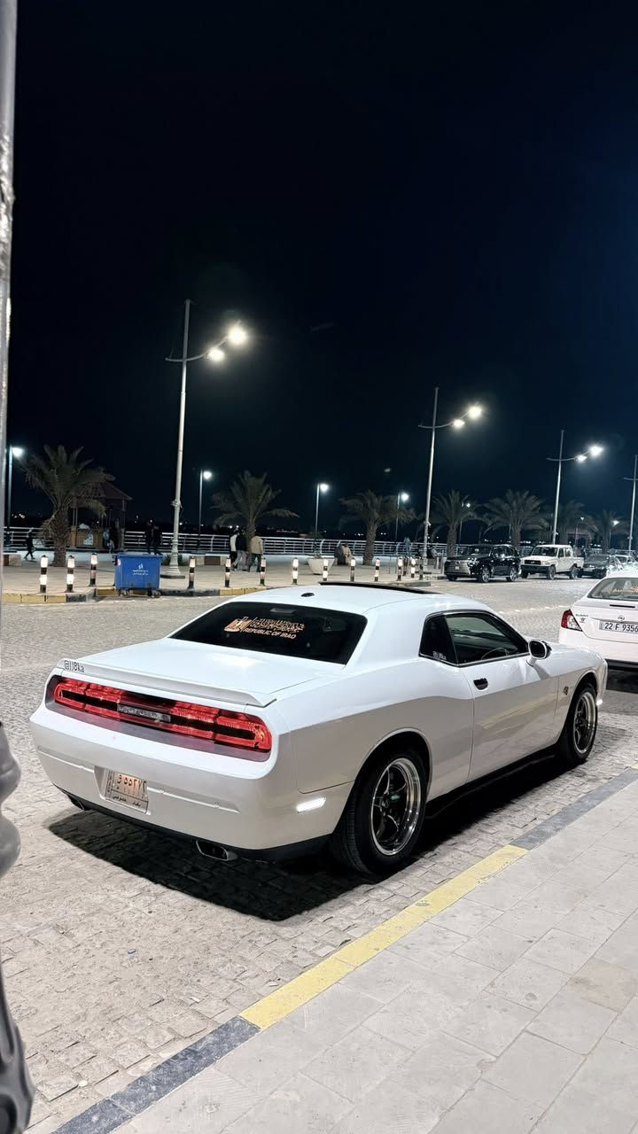 السلام عليكم للبيع جالنجر فول مواصفات 2014 لون ابيض رقم بغداد مشروع وطني راعيها بالبصره ويريد تحويل أسبوع واحد للتحويل فقط سياره طابه تقرير بدون اي عطل كفاله عامه ضربه وصبغ وتبديل وفتح بيها ملاحضات كلش بسيطه بالبدي رصعات مكينه 3600 نشطه وحلوه سياره فول مواصفات فتحه وكشنات حضن تشغيل عن بعد سياره كلش نظيفه وحلوه ونصبتها تخبل ويل ويلد اصلي لايتات زنون السياره بالواقع احلا من الصور تجي وتشوف بعينك مكينه وكير وتبريد وحداديه كفاله السعر 127 وبيها مجال قليل وهذا رقمي *********** مكاني بصره
