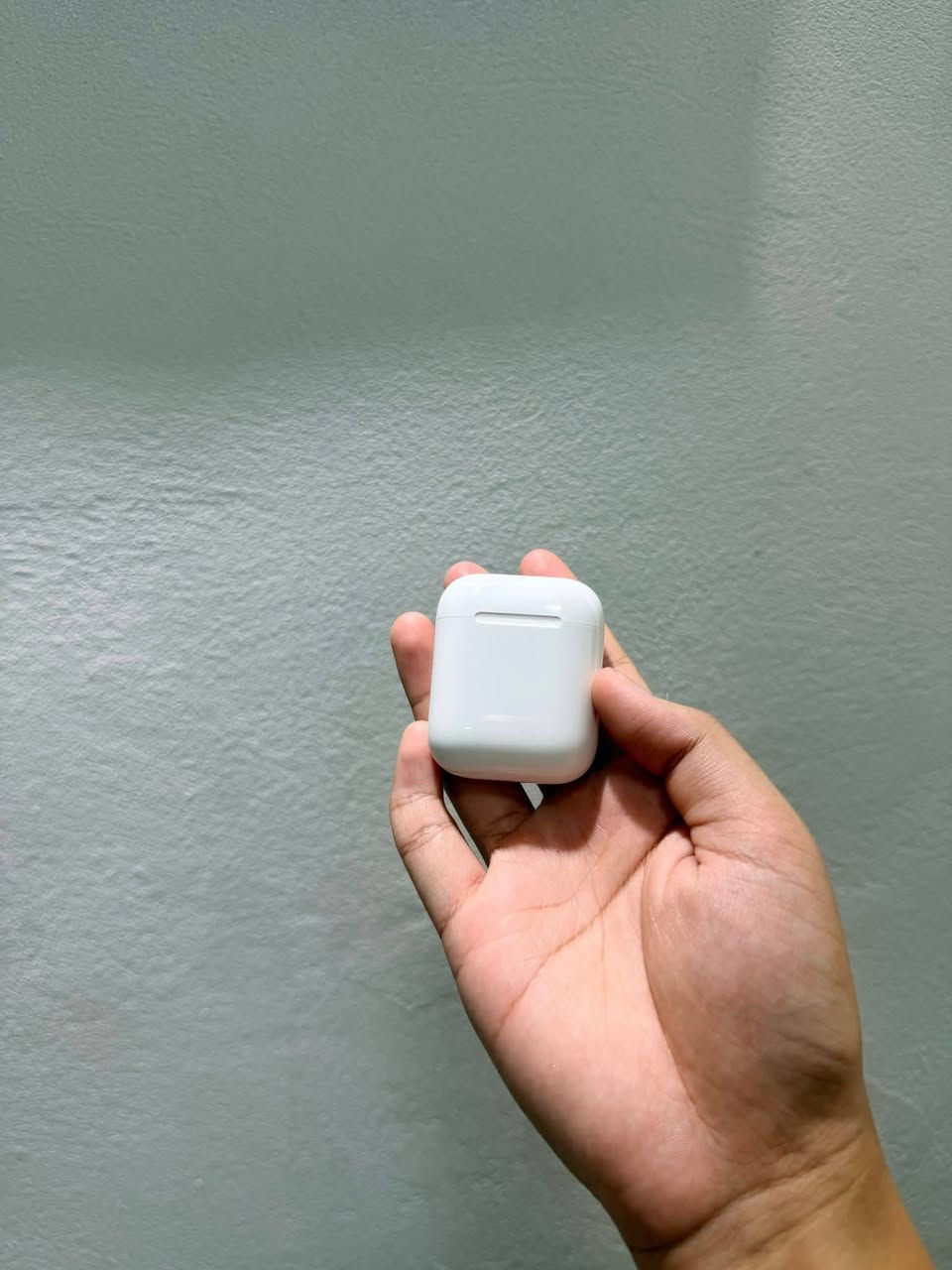 Air pods 2
الاصدار الثاني من سماعات ابل ٫ اصليه امريكيه وارد امريكي الاصلي ٫ صوتها قوي جدا نظافتها 99\ 
بلاديه سيريل نمبر بموقع ابل الرسمي الشركه المصنعه ابل ٫ تدعم شحن لاسلكي ٫ قطع محدوده وراح ابيعها بدون ربح 25 الف ٫ القطع اصليه امريكيه تفحص وتتاكد بنفسك للحجز واتساب ***********
