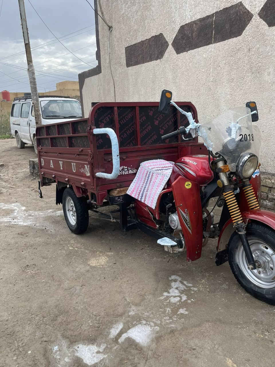 السلام عليكم
ستوته دايون 

مديل 2019

ستوته مال جناي 

محرك مامفتوح جديد

شاصي مكفول 

ركبه مكفوله 

وراق صوليه جاهزه الترقيم 

ورق وكيل بيهه 

كهربائيات كله جديد

سلف هندر شغال 

تخم تايرات جدد

دبلات جدد

مكاني ناصريه قضاء الرفاعي 

نتصل وبلخدمه 

***********
