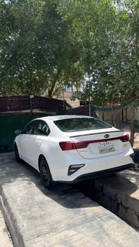 سيراتو خليجي ٢٠بيها نص جاملغ بدون اي دواخل ت وتساب فقط ٠٧٧٠٤٩٦٦٣٤٤مكان...