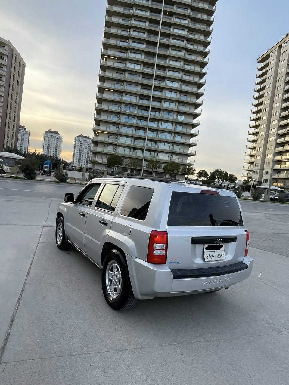 فروشتني خيرا
لةسليمانيم بوو بةيوةندي كردن *********** اسيا

*********** كورك
جيب باتريوت مووديل 2008
نرخي 86گةلاو كةميك مةعامةلة بارةي سةيارةيةكي نزمة
گيرر ئتوو ماتيك..گير عادي.....دزة خليسك
تةبريد بشرت...گةرمي بةشةرت...
مةكينة 20 بي اكسل مةرغوب
گيروو مةكينةي بشرت بشرتي ١٠ فيتةر
تةحويل غرامة بةشةرت....
كارةباهي هةموو گياني بشرت....
تايةي تازةية....باتري تازةية.....مالي دوستة بي مةسرةفة
سةنةوي بةسةر نةجووة ...سويج كونترول
بلاجكتور....تةقةو رةقةي نيية
2 بارجةو نيوو بوياخة بي ناوگرتن رةسمي سونةريم داناوة..كالبونةوة نيية
