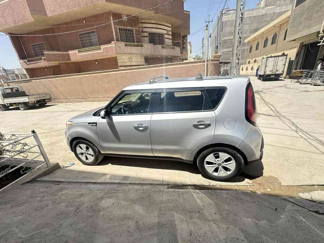 السلام عليكم 
كيا سول وارد أمريكي موديل ٢٠١٥محرك جي تي  ١٦٠٠ ضرره جاملغ ايمن مصبوغه حزام جماليه مو مضروبه رقم بابل 
للاستفسار الاتصال على رقم 
***********
***********
سعر ١٠٥ 
كامله كل شي مابيه نقص تاخذه سونار وتتأكد
صور حادث مرفقه بالمنشور
