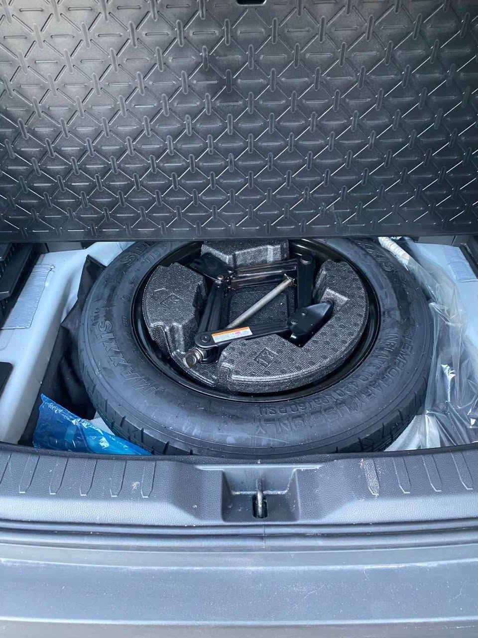 رافور موديل 2025
سه رئ جه ملوغئ  قاما نه فه ري سينگي كارته 
4000ريفه جوي 
فول مواصفات بس نه ده بل اكسنه ✅
(XLE)
هه مي شه رت په ره شوت نه فه بوينه
گئرو ماكينه شه رت 
داخلي نه گرتيه 
سعر 268بيجه ك مجال دهوك, العراق


**إذا كنت صاحب هذا الإعلان وتريد حذفه لأي سبب، رجاءا أرسل رسالة إلى الدعم الفني**