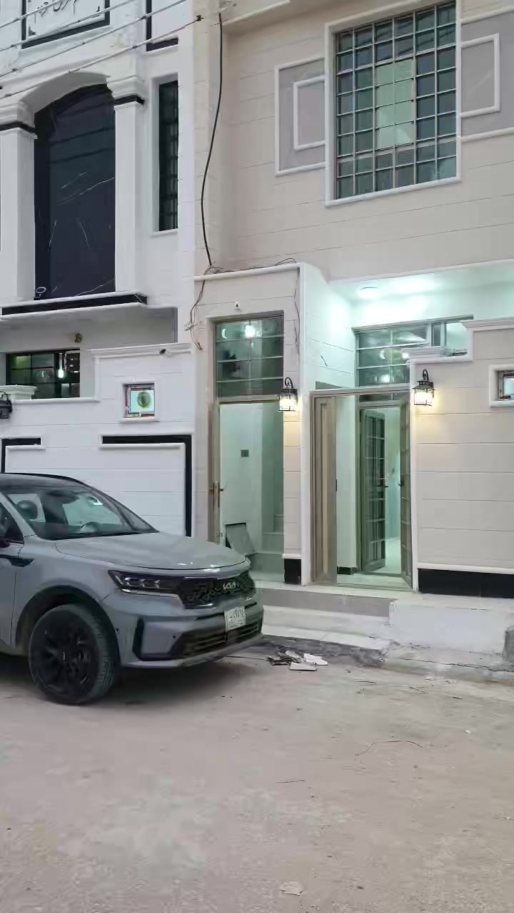 للبـــــــيع مشتمل ٥٠م طابقين بناء حديث خدمات كامله عنوان كربلاء مجمع القريشي بظهر مطعم ابو مازن قرب قنطره السلام الاستفسار ***********
