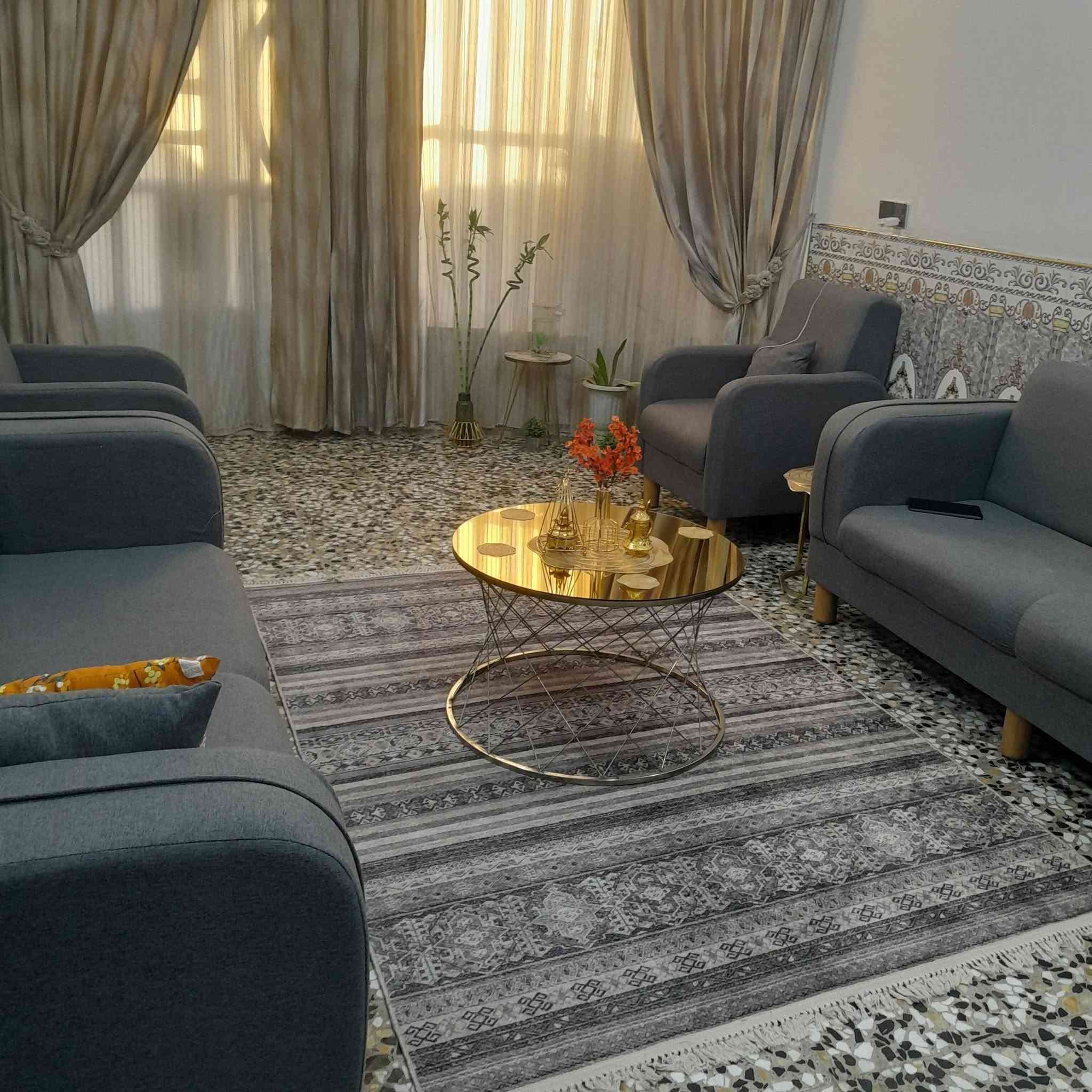 تخم رصاصي ١٠ مقاعد جديد سعرة ٤٧٥
تخم زاويه ازرق نضيف ٢٥٠
طبلات ٧٠ مكان الحسينيه فرع جامع الشهيد رائد


**إذا كنت صاحب هذا الإعلان وتريد حذفه لأي سبب، رجاءا أرسل رسالة إلى الدعم الفني**