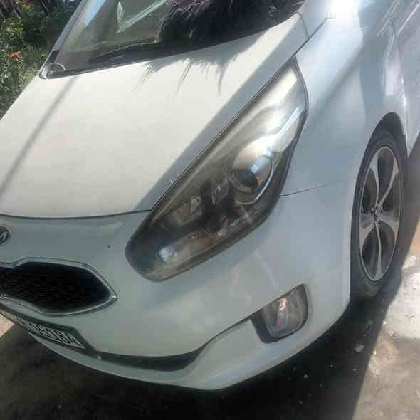 سلا م عليكم كيا كارنز ٢٠١٤ رقم سليمانية الجديد الدولي
السياره بدون حادث بيه مكان طخه شبر بدوسه ماشيه ٩٥الف قابل لزياده بدون اي نقص الحمدلله
السعر ١٥٠ أو بيه مجال قليل لطيبين
***********
