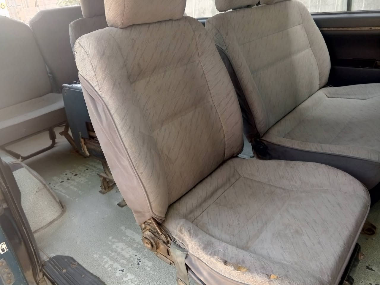 ستانه عشره مكفوله مكينه وكير وحداديه وتاير كله جديد داخل نضيف مديل 96سنويه ساقطه ***********
