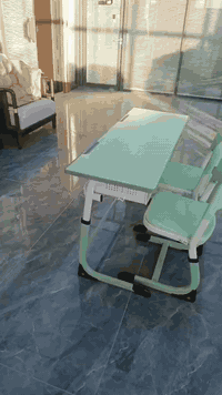 رقم الواتساب ***********
