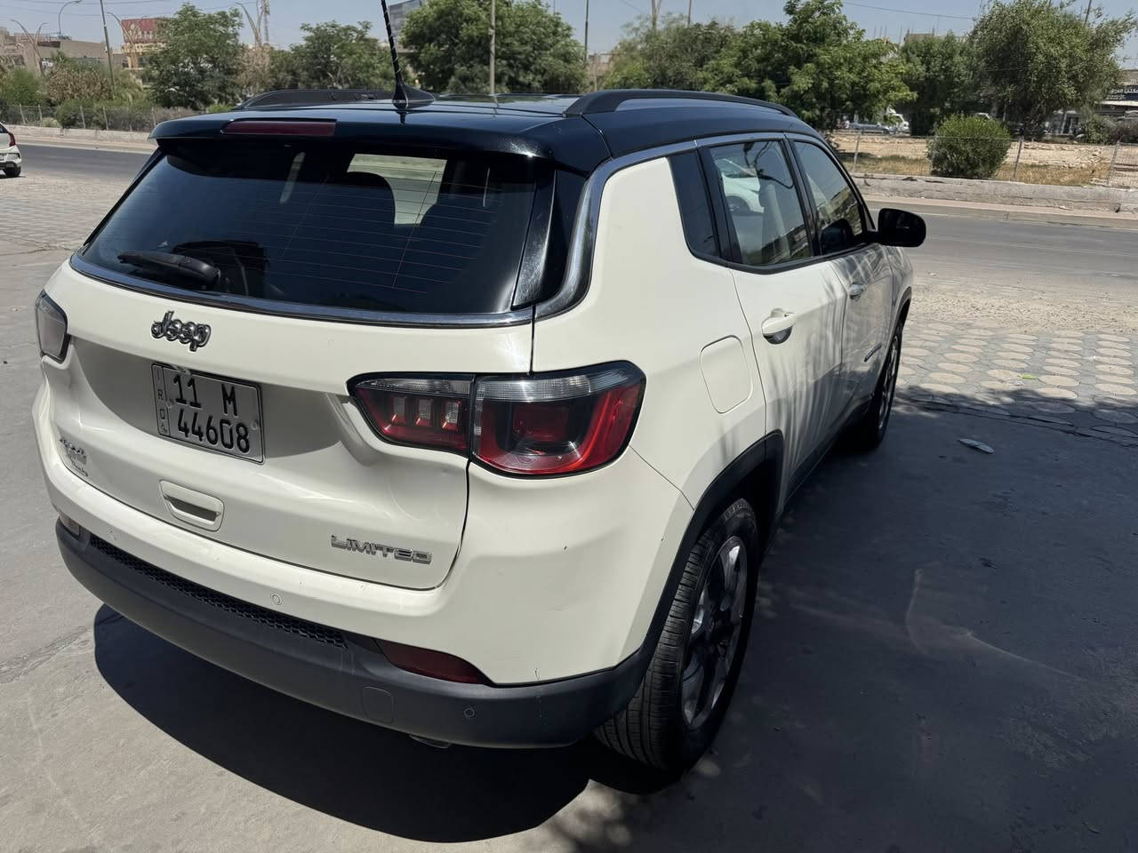 السلام عليكم
جيب كومباس 2019
ماشية 94000mi
رقم بغداد 

الحادث باب السائق (مبدل) كما موضح بالصور
باقي مواصفات الكومباس معروفة

مكان السيارة بغداد  

***********

السعر 140$
