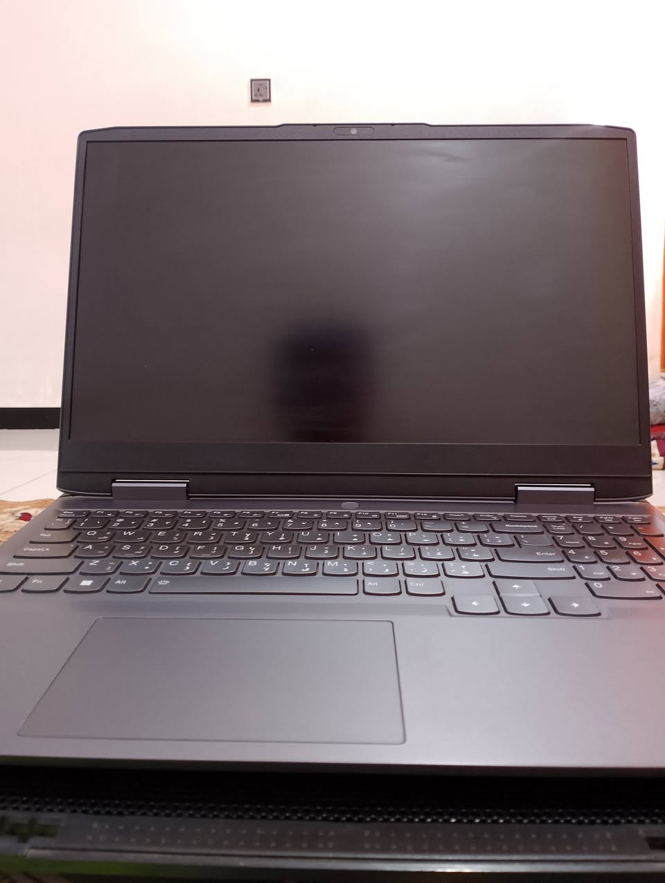 🔹 المعالج: Intel Core i5-13420H (جيل 13)
🔹 كرت الشاشة: NVIDIA RTX 3050 – مناسب للألعاب والتصميم
🔹 الرام: 16GB DDR5 🔥 (مطور)
🔹 الخزن: 1TB SSD – سرعة إقلاع ونقل ملفات عالية
🔹 الشاشة: 15.6” FHD
🔹 النظام: Windows 11 Home
🔹 اللون: Storm Grey

#الشاشة_مبدلة_بشاشة_اصلية
✨ مناسب للألعاب الحديثة، برامج المونتاج، التصميم الهندسي، والبرامج الثقيلة بدون تهنيج.
🚀 جهاز جاهز للأداء العالي من أول يوم.


**إذا كنت صاحب هذا الإعلان وتريد حذفه لأي سبب، رجاءا أرسل رسالة إلى الدعم الفني**