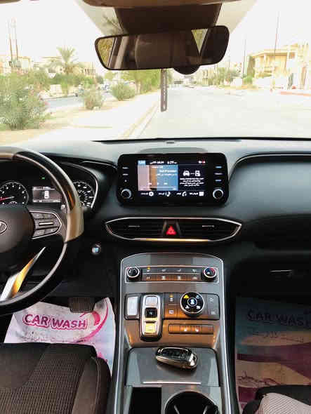 سلام عليكم 

للبيع هونداي سنتافي موديل2022

السياره فول مواصفات عدا الفتحه

كاربون بانزين

بصمه

ونظام ترحيب بالابواب

نقاط عميه 

رادار وتحديد مسار

نقاط عميه ونظام خروج عن المسار

وضعيات قياده sbort eco smart snow 

فور ويل السياره بنظام HTRAC 

كير دكم وهاند بريك بصمه

كشنات كهربائية وتدفئة 

اوتو هولد  اوتو ستوب

ويل كروم طافي حجم 19

مساعد انحدار 

شاحن لاسلكي 

وبعد بيها هواي مواصفات 

السياره بسمنا سنويه الى 2028

وهزه جديده 

الضرر شبر بقبق الصندوق وشبر بالدوسه مال الباب

والباقي كله مكفول سعر السياره 230 وبيها مجال بسيط للتواصل ‭
كورك_***********
زين_ ***********
