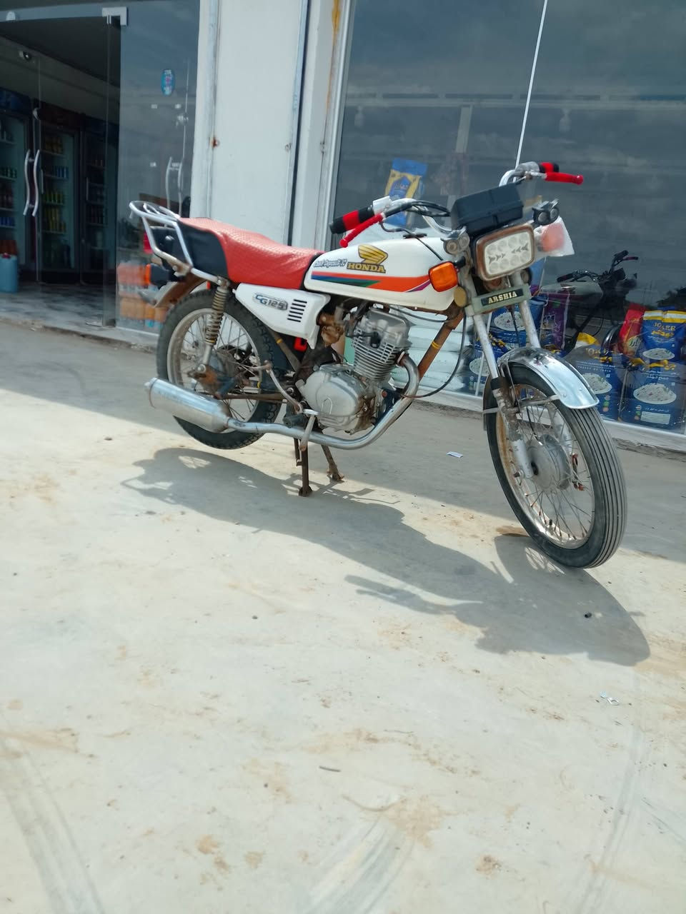 سلام عليكم دراجه البيع اربع كير مكفوله اوراق اصولي مديل 2018مكان واسط كوت قضاء الحي  ***********
