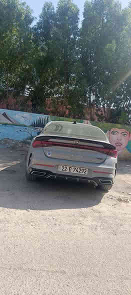 سلام عليكم لبيع كي فايف موديل 21 جديده سياره بطن ماروني مكينه وكير مكفول حادثه فقط جاملغ امامي نفسه  معمر سعر 190 بكاني بغداد البنوك ***********
