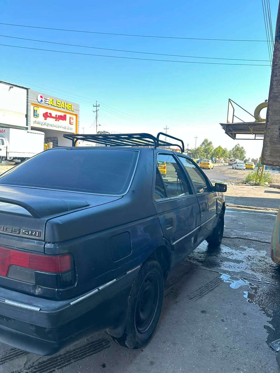 بيجو للبيع السعر ٢٨ حجم ٤٠٥ كير محرك مال كصه تبريد شغال وايرمنيه كلو شغال كاربون موجود باسمي اني الشرعي  بدون صبغ بدون ضرر 
***********
***********
