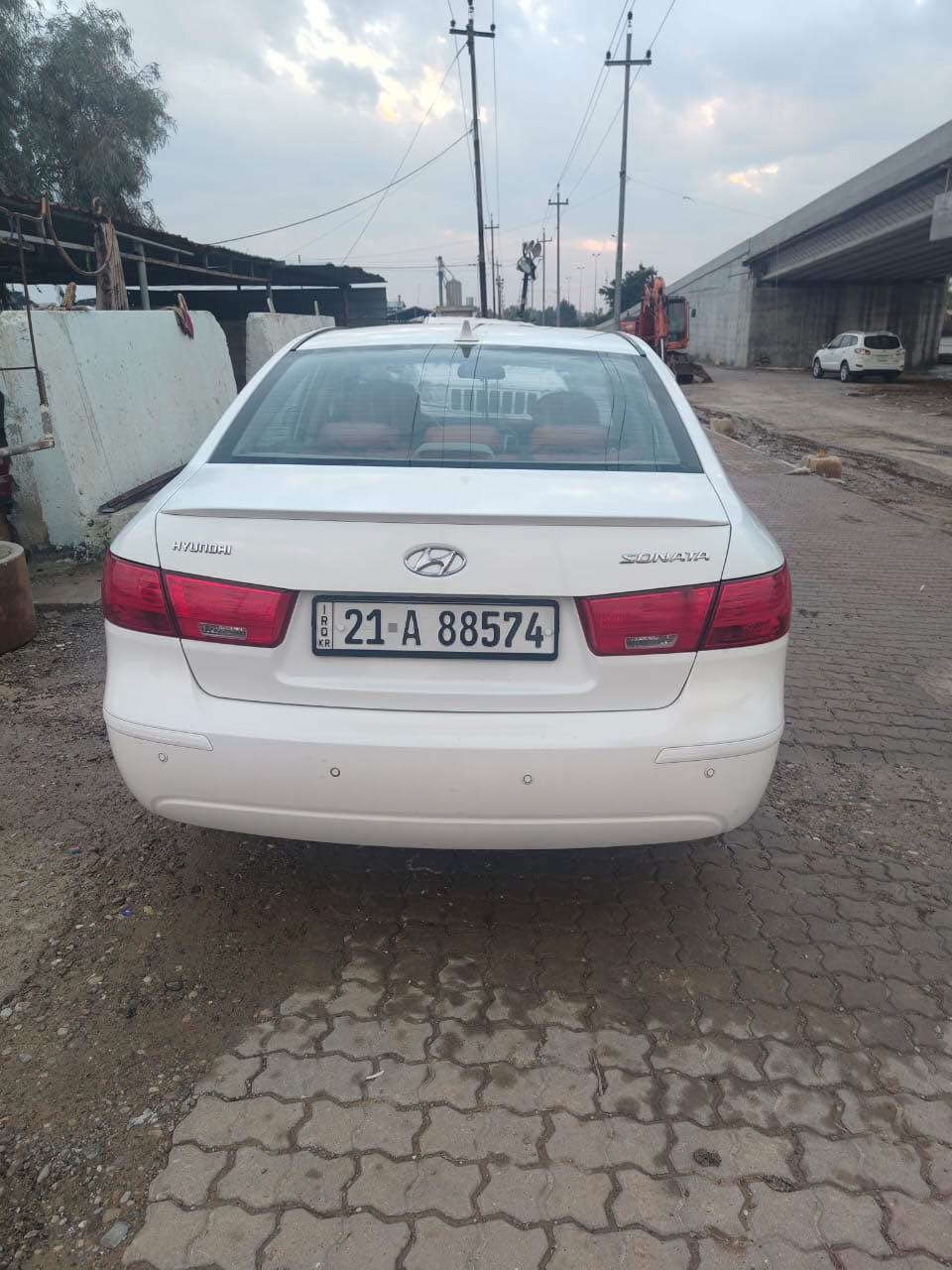 هونداي سوناتا وارد كندي موديل 2009 حجم مكينة 2400 بدون اي ضرر او صبغ او تعديل كلين وماشية 126 الف فقط  رقم وسنوية جديد لحد 2028 تحويل او وكالة بشرط دفتر بنزين موجود للاستفسار الاتصال على الرقم *********** 
مكان السيارة كركوك كركوك, العراق

