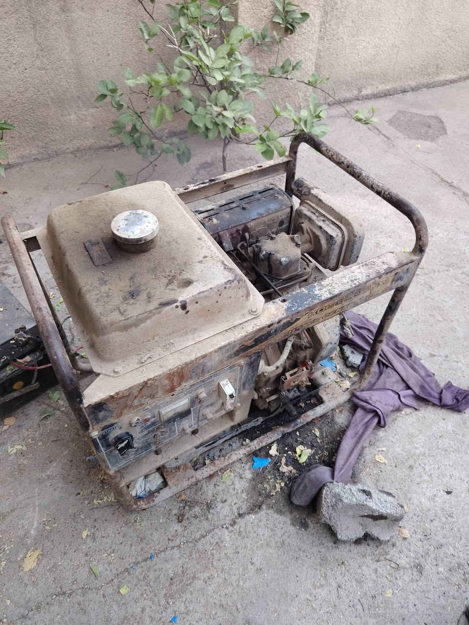 سلام عليكم مولده كامه كاز ٥كيفي متروكه صار ب سنه يرادلها ترتيب
سعر ٢٥٠ الشعب حي البساتين ***********
