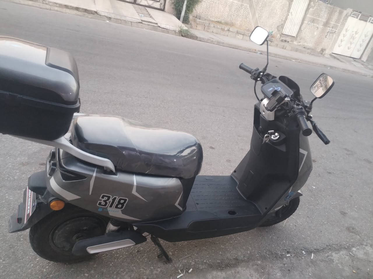 مطور نضيف وشرط 318 ابيع شرط السعر 650 وبي مجال بيسط رجا البايع شاري اعبر المنشور لان  ما متوازي على البيع***********
