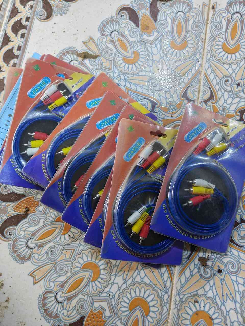 عندي ذني غراظ محل جوه سعر الجمله وعندي بعد اكو ممصورهن واذا تاخذهن شلع انزلك من سعرهن 100الف
رقمي بي واتس اب ***********
