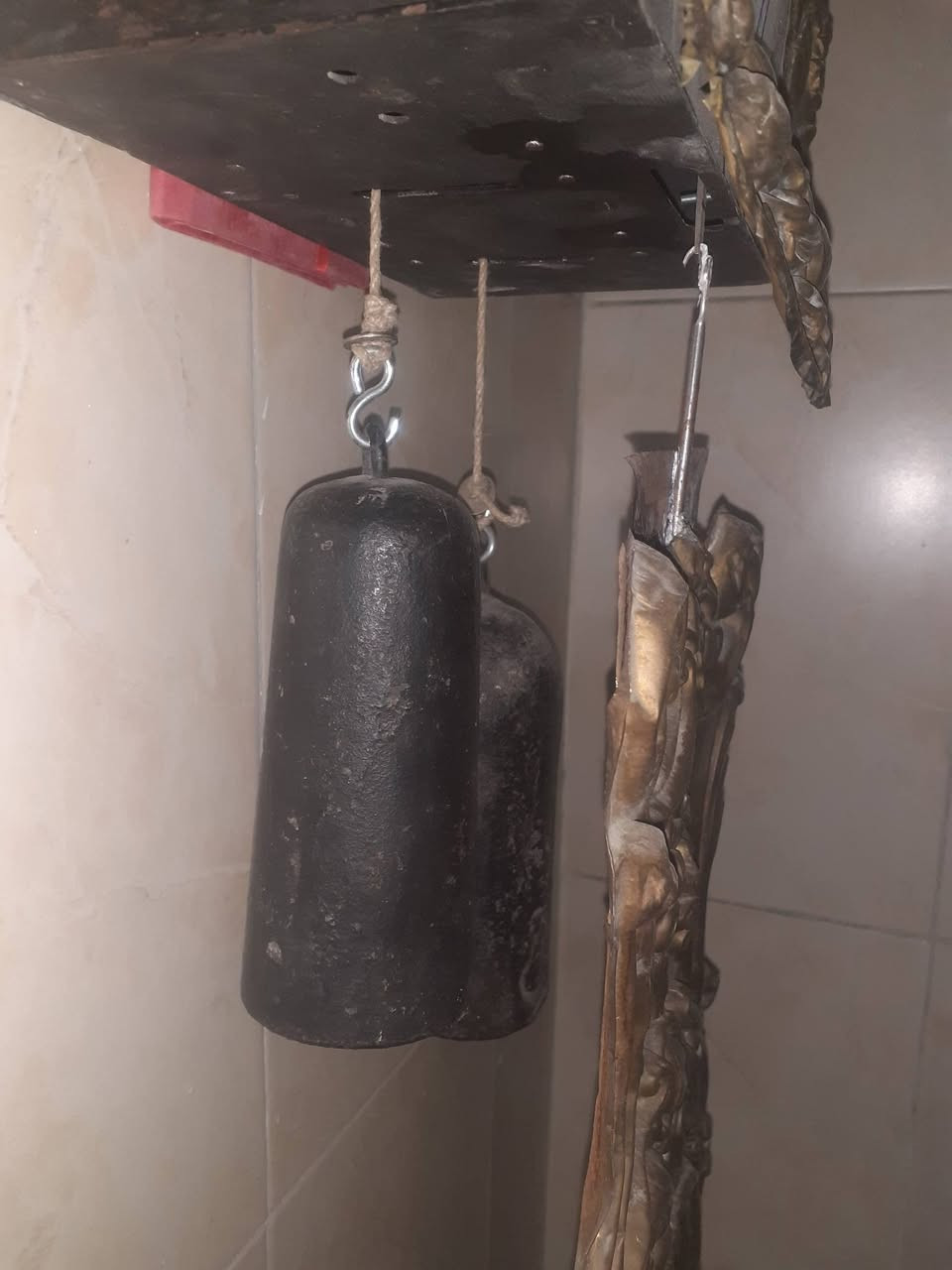 ساعه الماني شغاله متل دهب تعمل على الخيط ارتفاع ٩٠ سانت الهيكل نحاس وحديد دقه عاليه لتاصل خاص


**إذا كنت صاحب هذا الإعلان وتريد حذفه لأي سبب، رجاءا أرسل رسالة إلى الدعم الفني**