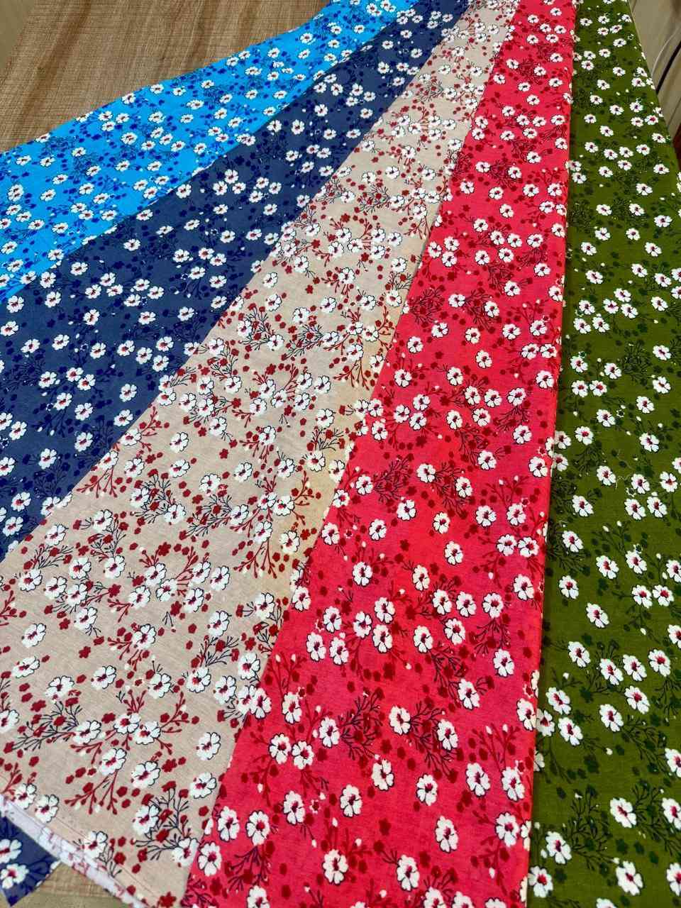 اللهم صل على محمد وآل محمد 

#قسم_الاقمشة 

#تخفيضات

تم وصول كشمير تركي ثقيل 

السعر قطعه ب4000 دينار 

#اسعار_مناسبة_جدا

#كل_هلا_بيكم🌷🌷
 
العنوان 📍

حي الصدرين الثانية خلف مدرسه حسان بن ثابت 

#توجد_خدمة_توصيل_داخل_قضاء_النصر
#للاستفسار_مراسله_الصفحة

#متابعة_حسابنا_الانستغرام

https://instagram.com/alii_hh90?igshid=NGVhN2U2NjQ0Yg==

#متابعة_البيج_الفيسبوك 
 https://www.facebook.com/profile.php?id=100063565641788&mibextid=ZbWKwL

#تابعونا_على_قناة_تيليكرام 

https://t.me/ali90hassan

#الموقع : 👇👇
https://maps.app.goo.gl/
zwWjN2RgJpc2G6k


**إذا كنت صاحب هذا الإعلان وتريد حذفه لأي سبب، رجاءا أرسل رسالة إلى الدعم الفني**