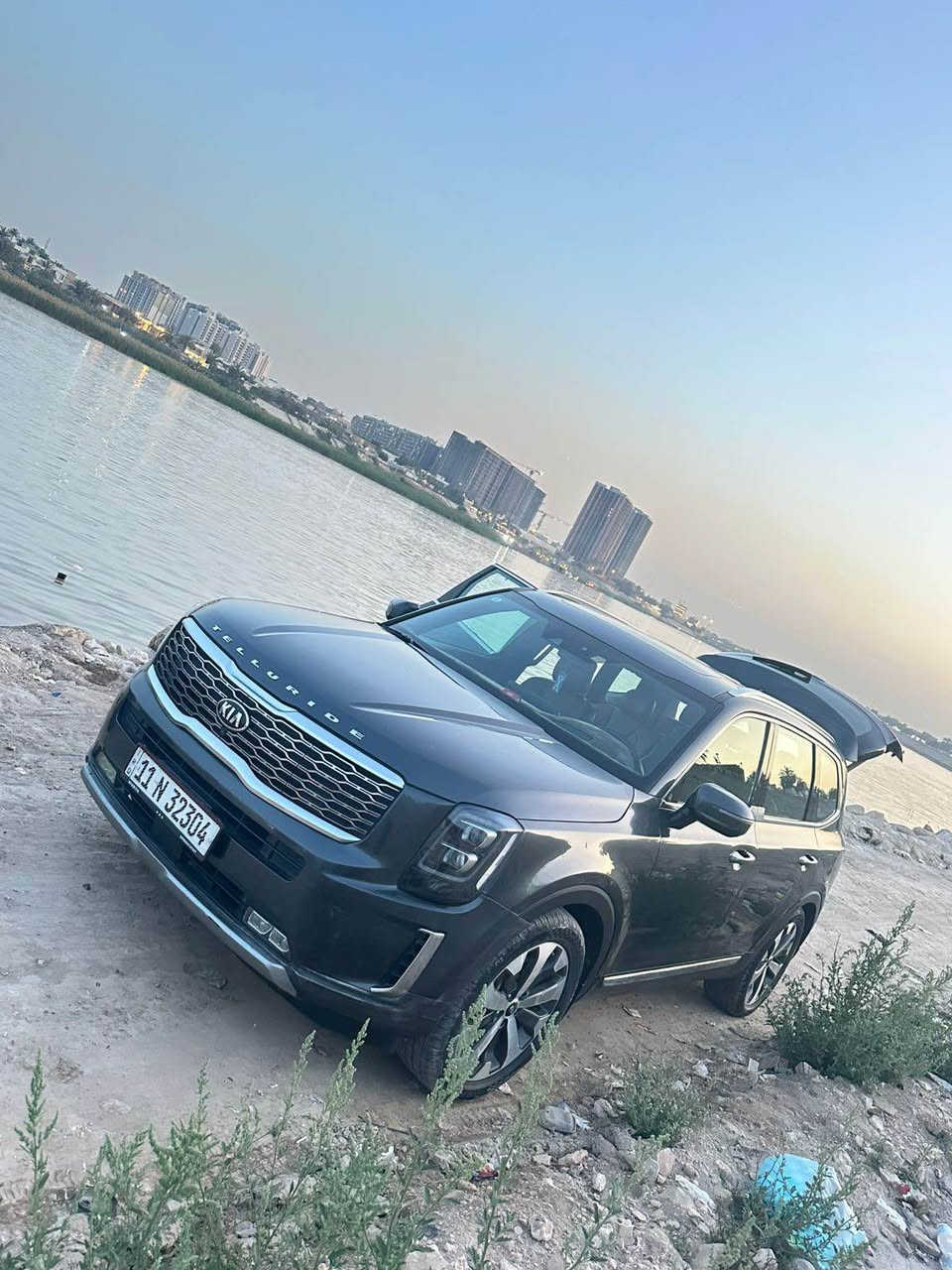 سلام عليكم تحيه كريمه 
كيا تلرايد 2021 7 راكب مواصفات vib السياره برغي مابيها نقص كير ومكينه كفاله تبريد مركزي 
بانراما السياره ترهم اقساط نقد مراوس حسب الاتفاق 
كفاله السياره عده ربع البنيد وربع جاملغ وبابتين كلير فقط مال شخوط بسيطه كلش للاستفسار *********** بغداد, العراق
