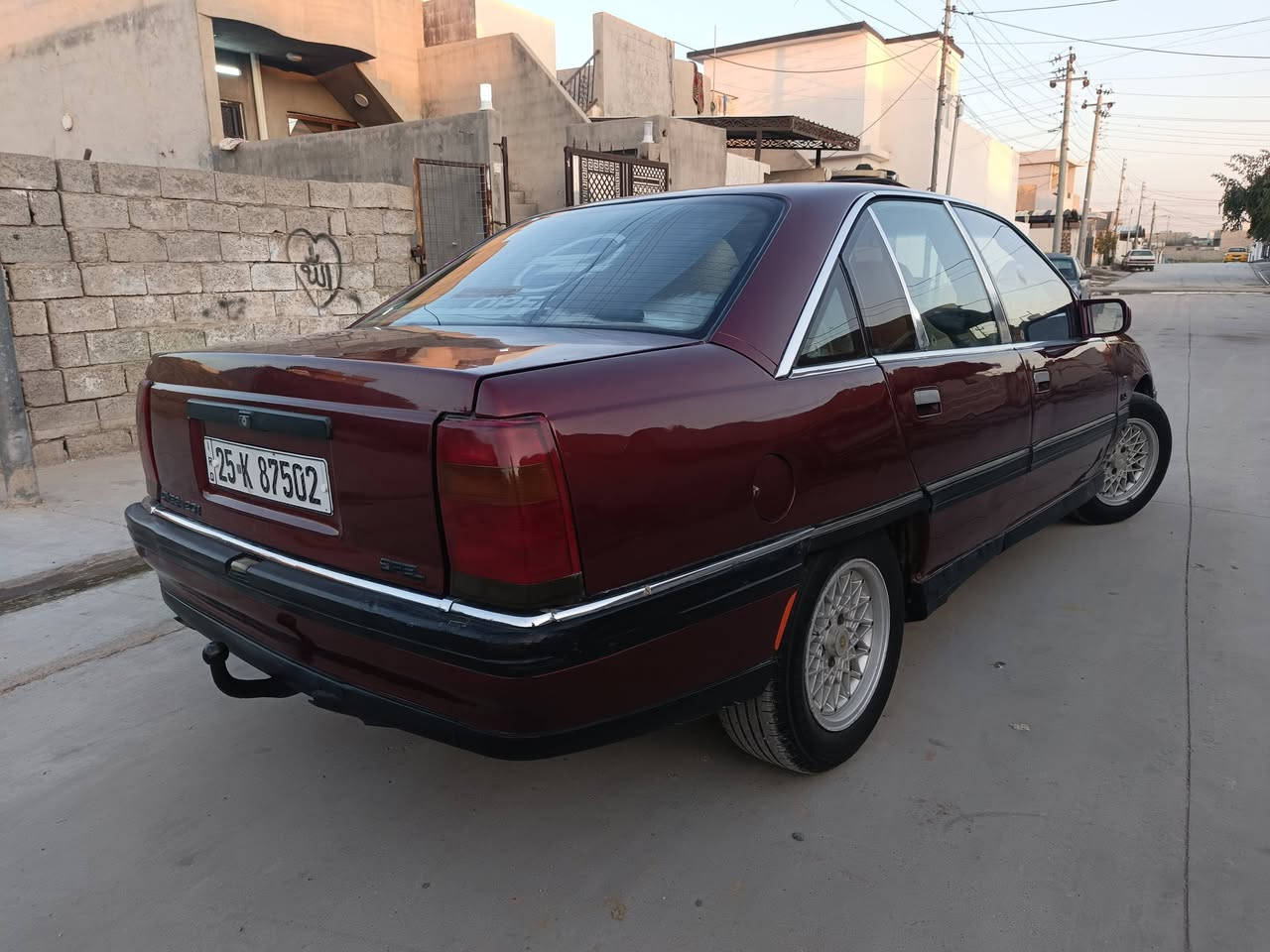 سلام علیکم 
اوبل اومیکا مودیل 1992 رقم کرکوک سنویە جدید لل 30 مشروع وطني بي دەفتر بانزین سیارە مصبوخ الجمالیە کیر مکینە بە شرط عام تخم تایر جدید مکینە 20 سیارە جاهزە 38 ورقە وبیها مجال مکانی سیارە کرکوک رقم موبایل ***********
