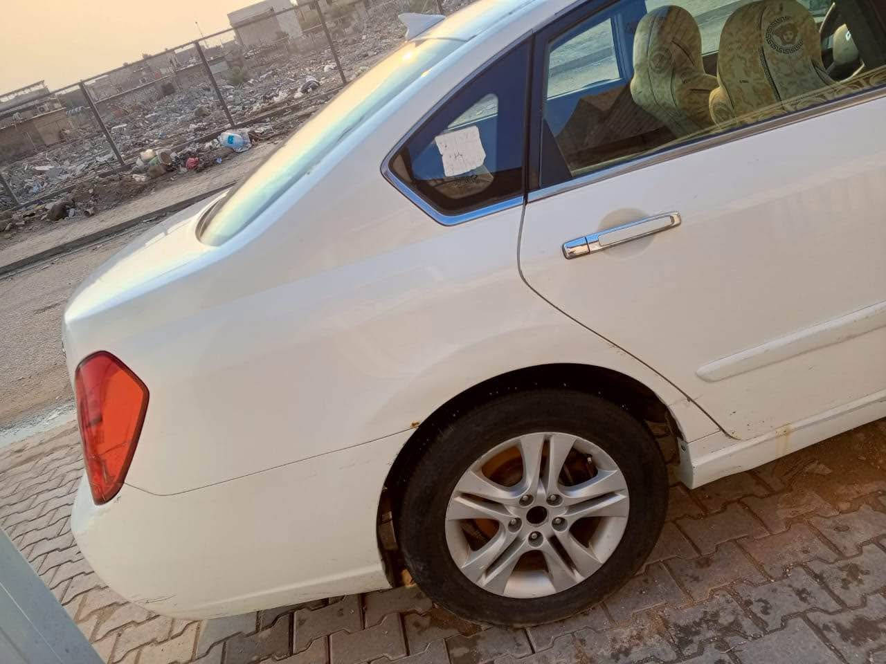 رينو سفران مكفوله رقم بصرة بأسمي سيارة نضيفة واستخدام شخصي بيها شاشة وكامرة تدعم ابل كار بلي 
عنواني التنومة حي الجامعة للأستفسار *********** 
والسعر 74 وبيها مجال البصرة, العراق
