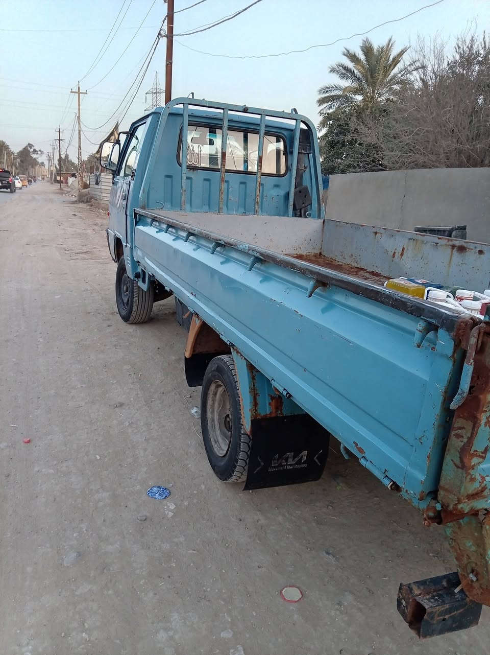 السلام عليكم كيا هوندا 94 خير من الله محرك وكير حداديه  زوج تايرات الأمامي الخلفي جديد
مال جناي  المكان بابل
 
هه ***********
