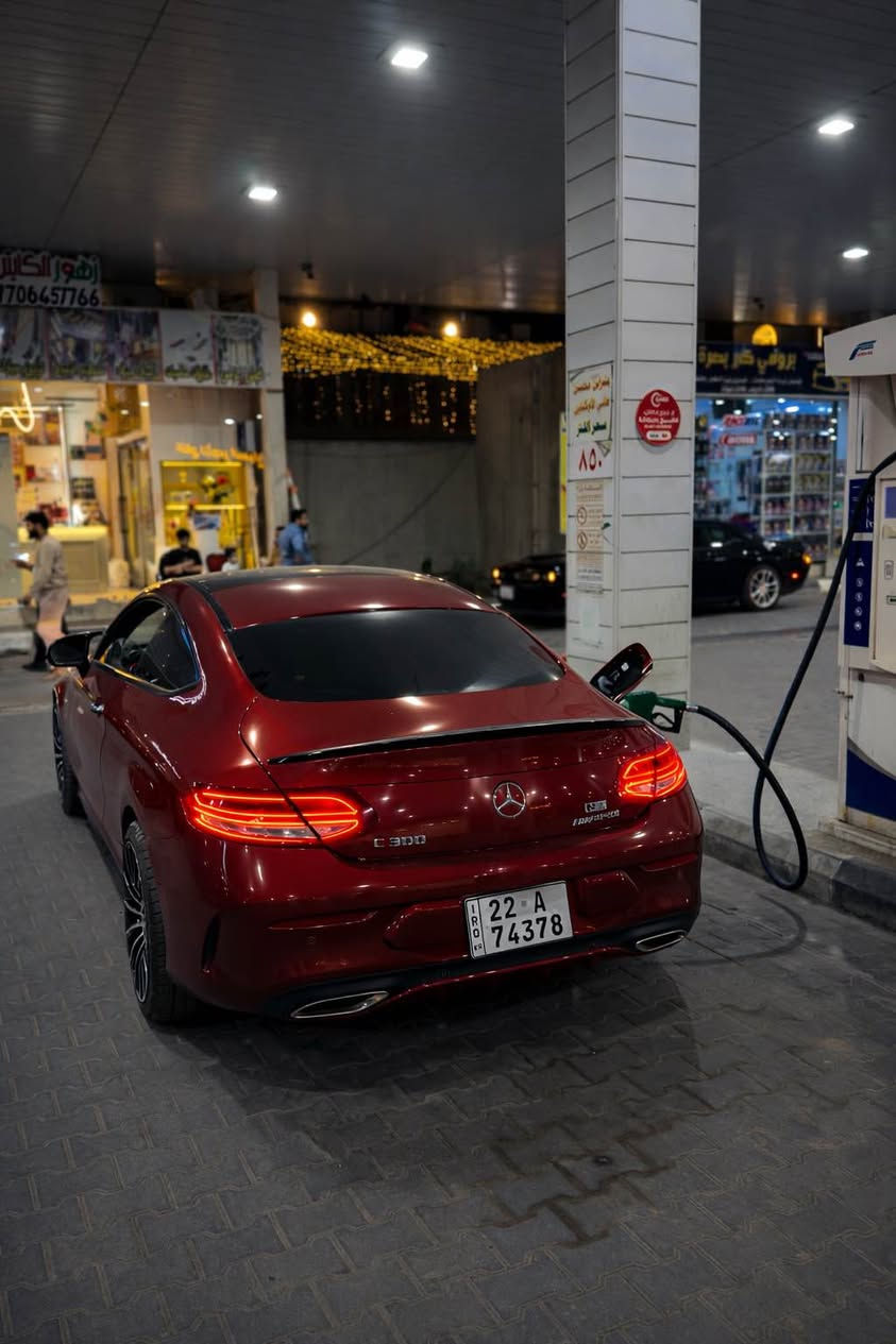 الفخم مرسيدس كوبيه c300 موديل 17 
فول مواصفات amg ماشيه 60 الف 
بدون اي نقص انضف 17 بموديلها
بيها 3 قطع صبغ ونص كفاله شاصي لغد كير محرك
الفحصالمندلاوي مال البارحه ناشره ضمن الصور
سعر السياره 177 قفل غيرها ماترهم 
***********
*********** البصرة, العراق
