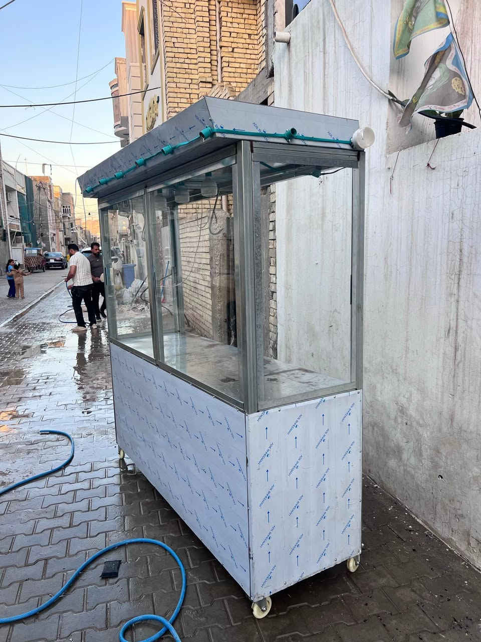 🔥 فرصة لأصحاب المطاعم والمشاريع 🔥سلام عليكم، متوفر غراض مطعم نظيفة وبأسعار مناسبة للبيع، والأغلب استعمال خفيف جدًا 👌

1️⃣ شواية دجاج جديدة ثقيل 0/8 — مامستعملة، 8 شيش💰 السعر: مليون

2️⃣ شواية دجاج ثقيل 0/8 — استعمال شهر فقط، 8 شيش💰 السعر: 900 ألف

3️⃣ براد مقبلات ملف نحاس 12 بلانك — استعمال يوم واحد فقط💰 السعر: 600 ألف وبيه مجال بسيط

4️⃣ جان خانة كباب طول مترين — شغل درجة أولى💰 السعر: 350 ألف

5️⃣ ميز تحضير ستيل مغلف 3 جهات📏 الطول 180 سم💰 السعر: 170 ألف

6️⃣ ميوزات طعام عدد 5كل ميز ويا 3 كراسي💰 السعر: 125 ألف

7️⃣ براد بابين مستعمل💰 السعر: 300 ألف

8️⃣ براد باب واحد مستعمل💰 السعر: 200 ألف

9️⃣ طباخ 3 عيون ستيل جديد — استعمال شهر واحد فقط💰 السعر: 350 ألف

1️⃣1️⃣ ميزان💰 السعر: 15 ألف

1️⃣2️⃣ برميل تبريد أشياش كباب💰 السعر: 50 ألف

1️⃣3️⃣ سيباسة أشياش كباب💰 السعر: 35 ألف

📍 المكان: بغداد – الإسكان – مقابل كلية العلوم⚠️ الأسعار ثابتة رجاءًللاستفسار مراسلة الخاص


**إذا كنت صاحب هذا الإعلان وتريد حذفه لأي سبب، رجاءا أرسل رسالة إلى الدعم الفني**