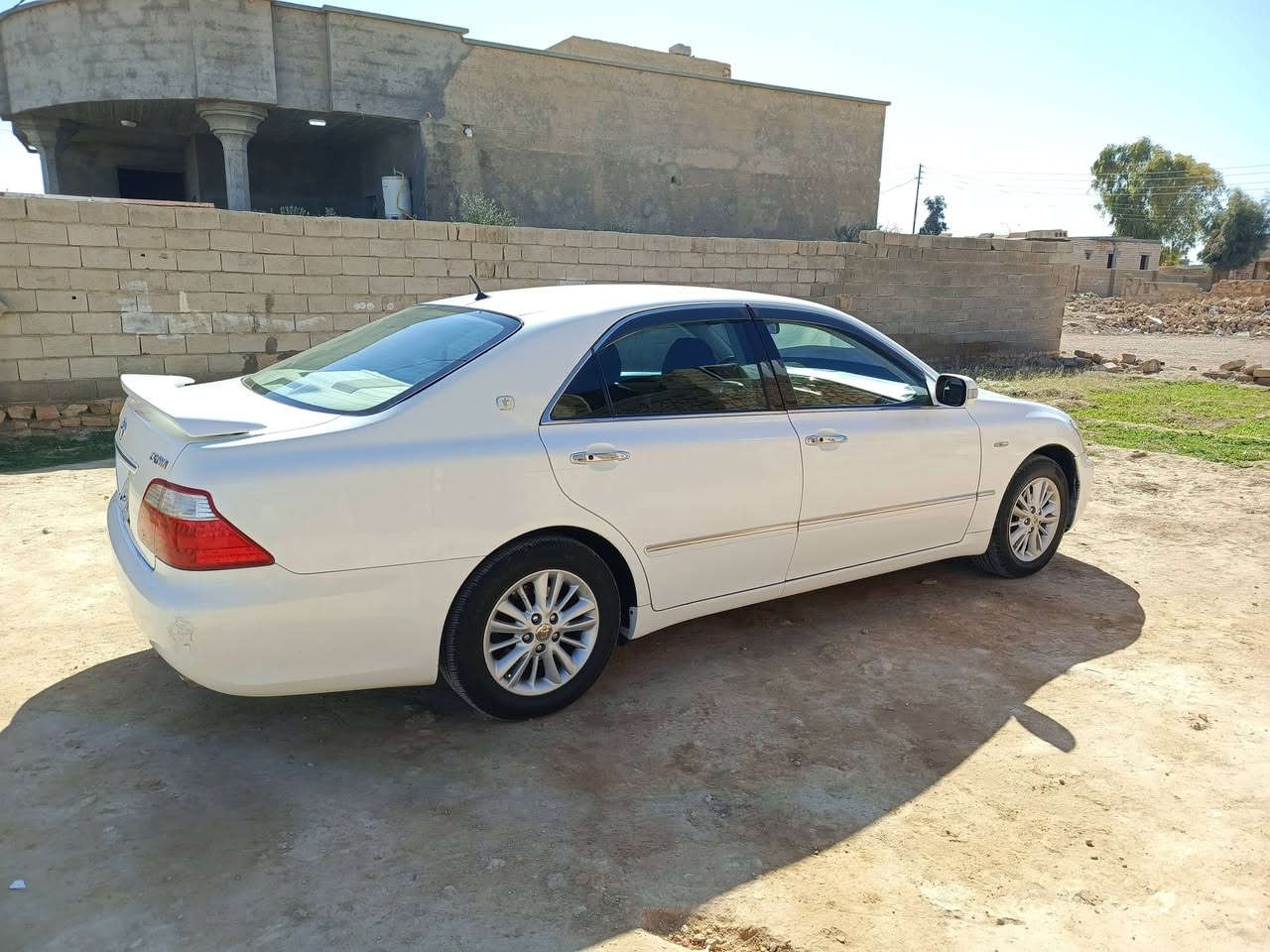 سلام عليكم اوان شاهينه موديل 2006 فول مواصفات 5بصمات محرك ديفور كبير دواخل بيجي تبريد عل سويج تدفئه شغاله ترهم مراوس عله بيت او فلوس  اشراي هاذرقمي ***********
