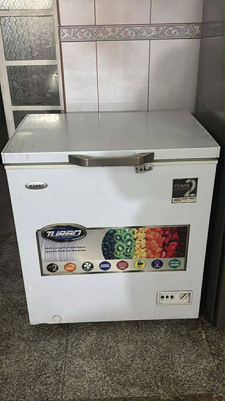 مجمدة١٠٠
غساله٧٥
بلازمة. حجم٤٠ تكنك ب ٧٥
ميز وكراسي ٣٠
حي العدل


**إذا كنت صاحب هذا الإعلان وتريد حذفه لأي سبب، رجاءا أرسل رسالة إلى الدعم الفني**