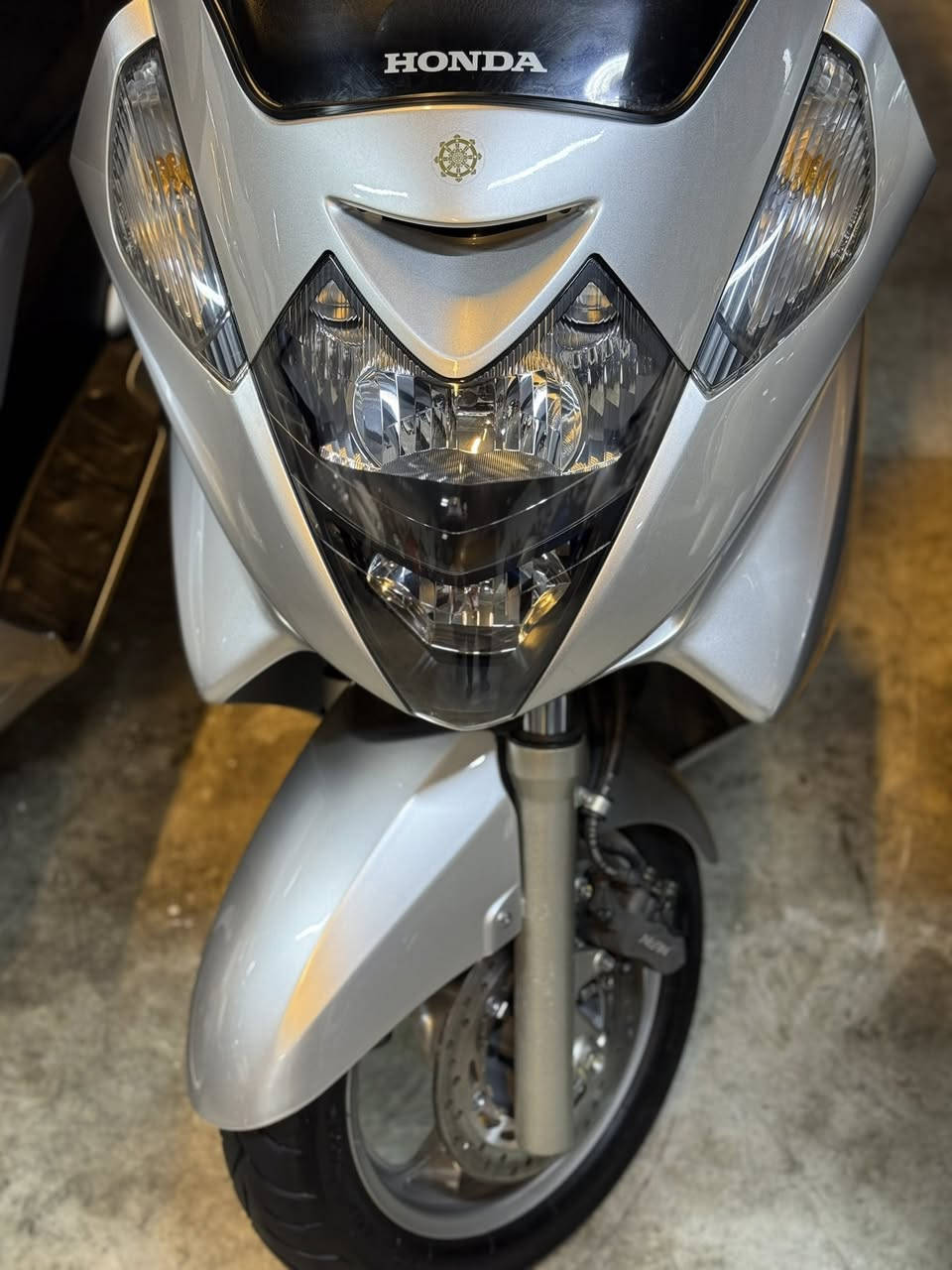 اللهم صلي على محمد وآل محمد 
السلام عليكم ورحمة الله 
تم وصول وجبة دراجات ياباني رمبة غير مستعمل 
سلفر ونك 400 TG
سلفر ونك   600 
سلفر ونك عادي 400
فورزة0/12 
  فاز 0/11.       للاستفسار ***********
فورزة 0/10
فورزة 0/9
فورزة 0/8
دراجات بحالت الوكالة كفالة وضمان 
البيع بل نقد والقسط مصرف 🏦 الرافدين حصراً 
العنوان بغداد البلديات يوجد توصيل 🚚 لكافة المحافظات
