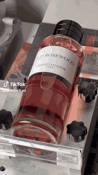 اطبع اسمك واسم من تحب على عطرك المفضل
يتوفر لدينا النقش والحفر على جميع انواع الخامات وعمل البروشات حسب الطلب 
#ستوديو_ومصور_الخيام
الديوانية قضاء الشامية 
يتوفر توصيل لجميع مناطق العراق 
للحجز والاستفسار يرجى التواصل على الواتساب
***********
***********
