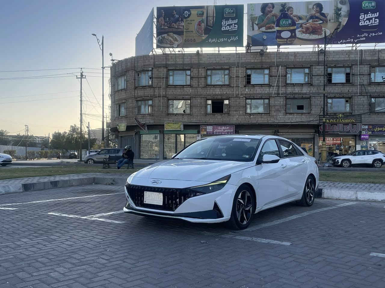 هونداي النترا موديل 2022
وارد امريكي بدون ايرباك حادثها موضح بلصور 

والسونار ايضا 

مكينه 2000 دوش

رقم بغداد باسمنا ماشيه 82ml

سيارف فئه الفول شنو بالك بيها 

جاهزه من كلشي 

بيع سريع قفل138$ ورقه 

سياره مال جناي بدون مراوس فقط بيع 

مكانها كربلاء مكلف بلنشر 

‭0773 244 0427‬
