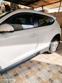 سيارة توسان موديل 2016 للبيع او مراوس بحدث وفرق  مداور ثاني يوم السيار...