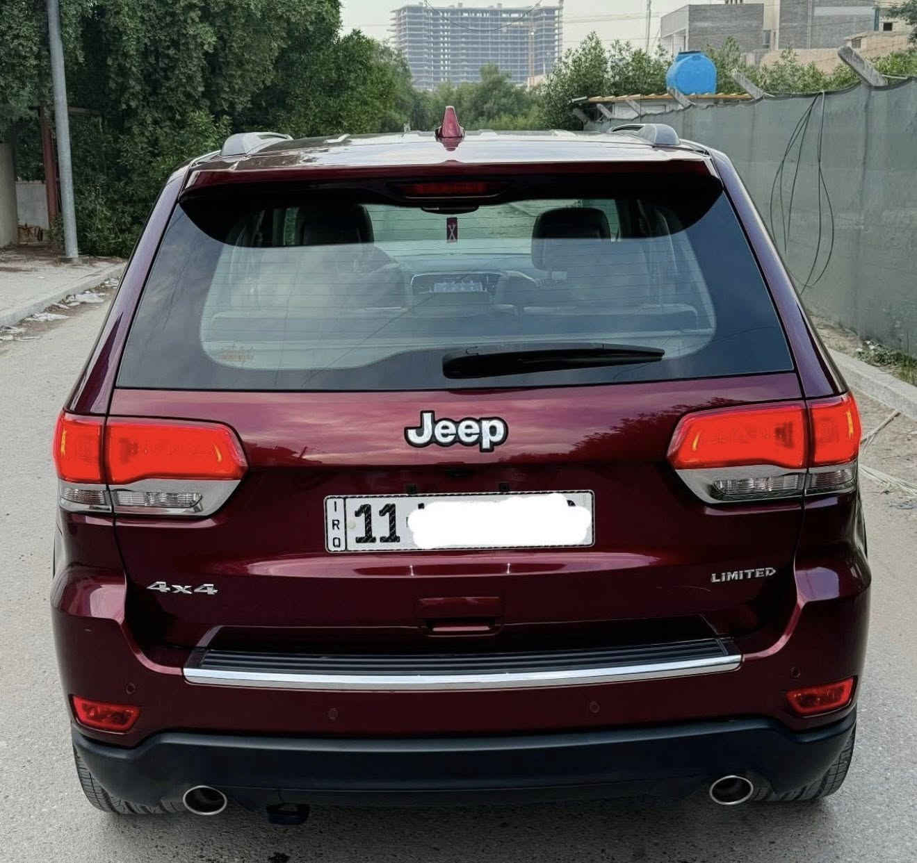 جيب كراند شيروكي خليجي 2019 وكالة هارلم لمتدد
رقم بغداد الجديد ، هزة جديدة ، سنوية جديدة .
ماشية 73 الف كيلو متر
المحرك : V6.  3.6L 
* دفع رباعي 4x4 . 
* داخل بيجي .
* كشنات جلد  . 
* دمام .
* المقاعد كهربائية .
* ذاكرة لحفظ وضعيات الجلوس . 
*  المقاعد الأمامية تبريد وتدفئة . 
* المقاعد الخلفية تدفئة . 
* رادار نقطة عمياء .
* ويل كروم 20 انج .
* ستيرن كهرباء + تدفئة .
* بانوراما .
* شاشة كبيرة مع نفكيشن GPS . 
* مصابيح امامية زنون مع لد نهاري .
* بروجكتر زنون . 
* تشغيل عن بعد .
* صندوق كهرباء .
* حساسات أمامية وخلفية. 
* كاميرا خلفية .
* زراك لايت .
* مرايه وسطية اوتو دم . 
* مرايا جانبية قابلة للطي . 
* محدد سرعة . 
* نظام اقتصاد الوقود تشغيل واطفاء اوتماتيكي للمحرك .
* نظام بريك خلفي اوتماتيكي ( Auto Break System ) .

ادامة مسويلها كاملة للسيارة " تبديل تخم اطارات ، بلكات ، عبوة فيتبم كاملة من الوكالة "

السيارة مكفولة من الصبغ والبارد و التبديل عدا طلقة بسيطة بالبنيد ومصلحة .

السعر : 29.500 الف وبيها مجال

العنوان 📍 بغداد : الدورة

للأستفسار الاتصال على الرقم متوفر واتساب
‭***********‬
