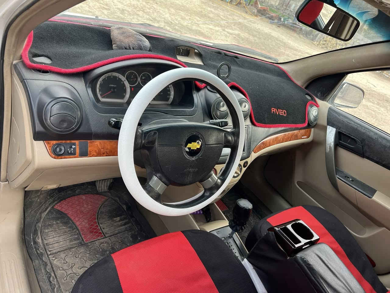 اڤيو موديل 2009 سياره مصبوغه حزام مكينه وكير وحداديه وتايرات وكهربائيات مكفولات السعر 62 وبيها مجال للاستفسار الاتصال على الرقم ***********
