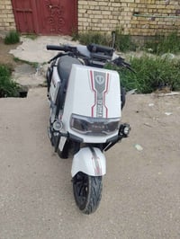 دراجه شحن شركه.   ( تالاج ) دراجه عمليه  8 بطاريات  مع 3 سرع  بعدها جد...