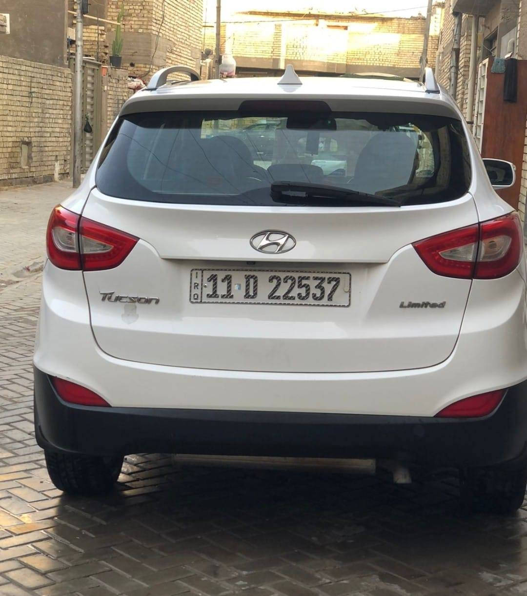 السلام عليك توسان للبيع موديل 2014
جديده فول مواصفات بنوراما بصمه شاشه تحكمات مري اشاير
رقم بغداد جديد هزه وسنويه مكينه خير من الله لا تنقص لا تبخر 
تايرات تخم جديد صدر أمامي صدر خليفي بجيس فول سونار موجد رقم *********** السعر 135 وبيها مجال
