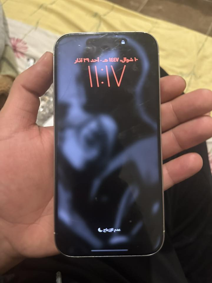 ايفون 15 برو فقط تليفون نضيف كلش وتر بس بي فطر شويه بشاشه السعر 800
***********
