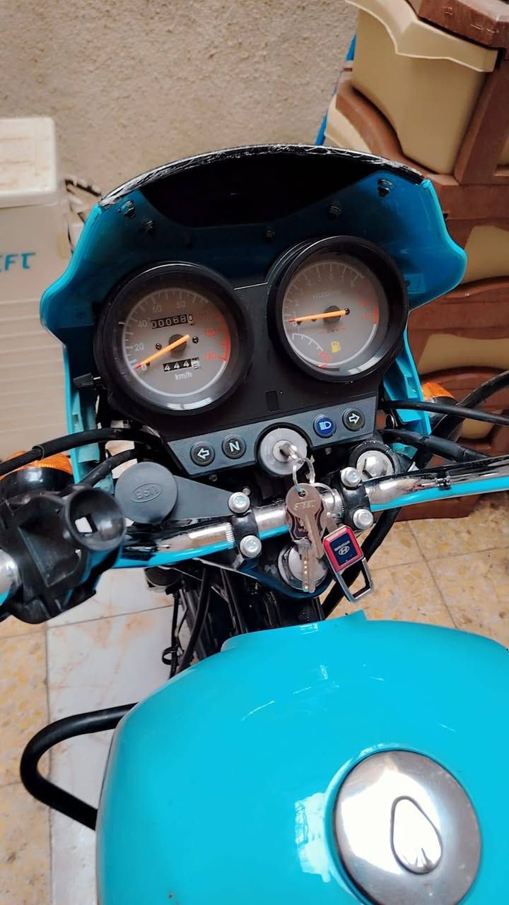 دايوان جبلي موديل 23 
محرك 200 مكفول من السپانة 
رقم اربيل 
رايدهاا بمليونين وربع 
مكاني ناصرية 
وهذا رقمي ***********
