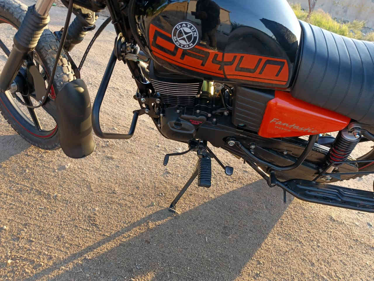 سلام عليكم دراجه دايون للبيع موديل 2025  دراجه رقم أربيل لوحات ثنين انكليزي دراجه اخت الزيرو ماشيه 150
ويل 18 محرك 200 سعر2350 وبيها مجال
مكاني النجف مكلف بنشر
موجود تصال وتساب ***********
