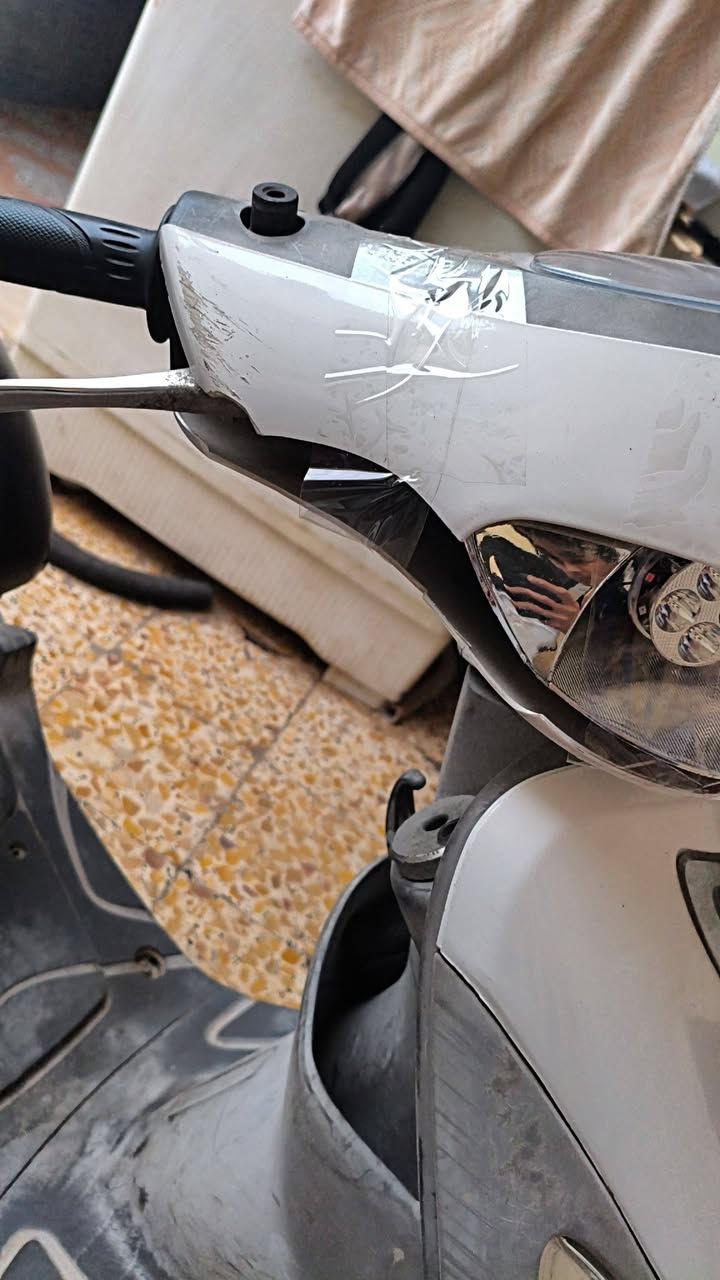 دراجة ماكس قجمه للبيع نضيفه كامت بسبب دهن ونكلبت بيه ما بيه شي بس الكفر مالت الايت مكسور ومحتاج اريد ابيعه مضرر
سعر 690 وبيه مجال عنواني البصره الدراجه رمبه بس ما مغسوله دراجه تخبل تجي وتفحص ما مفتوحه ابد ***********
