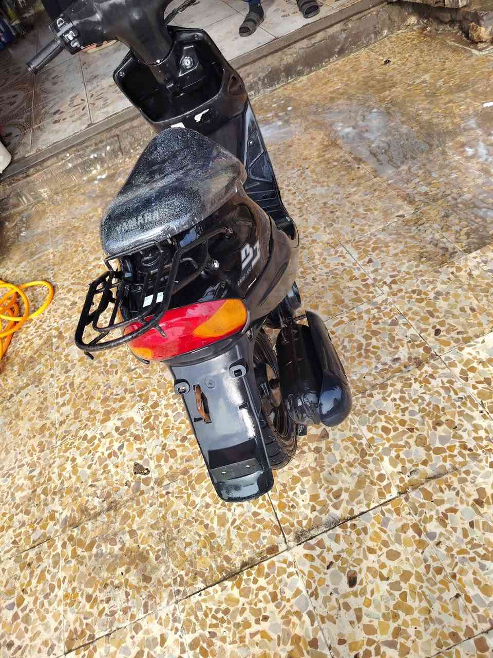 السلام عليكم ورحمة دراجه ياماها 9 زروف نضافه الدراجه 90%100( أوراق )نضافه المكينه 100%100 تفحصها بيدك أو تاخدها لمصلح شغاله أضويه بس سلف وهورن عوزهم باتري سعر 525 وبيها مجال للشراي للستفسار***********
