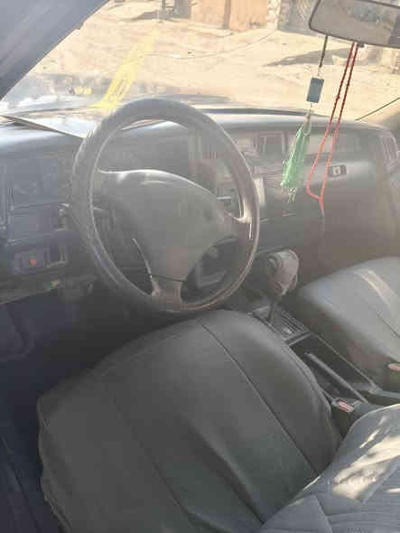 سلام عليكم عندي ارنب اسير بلاد موديل 93 بيها چاملغ   خلفي معمر بكان السيارة عماره ميسان سعر 75 بيهه مجال طيبين رقم الهاتف الموجود ***********
