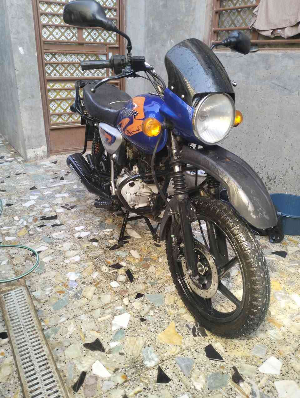 دراجه بوكسر نازله 23 شكل 23 وراق صوليات شرط ترقيم 
مكينه خير من الله كفاله من تنقيص وتبخير لا بيه حادثه 
كامله من كلشي ستخدام شخصي مكاني بغداد حي ضباط ثانيه ***********
